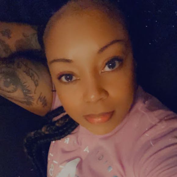 Meet your Posher, Jennifer - Picture 1 of 1